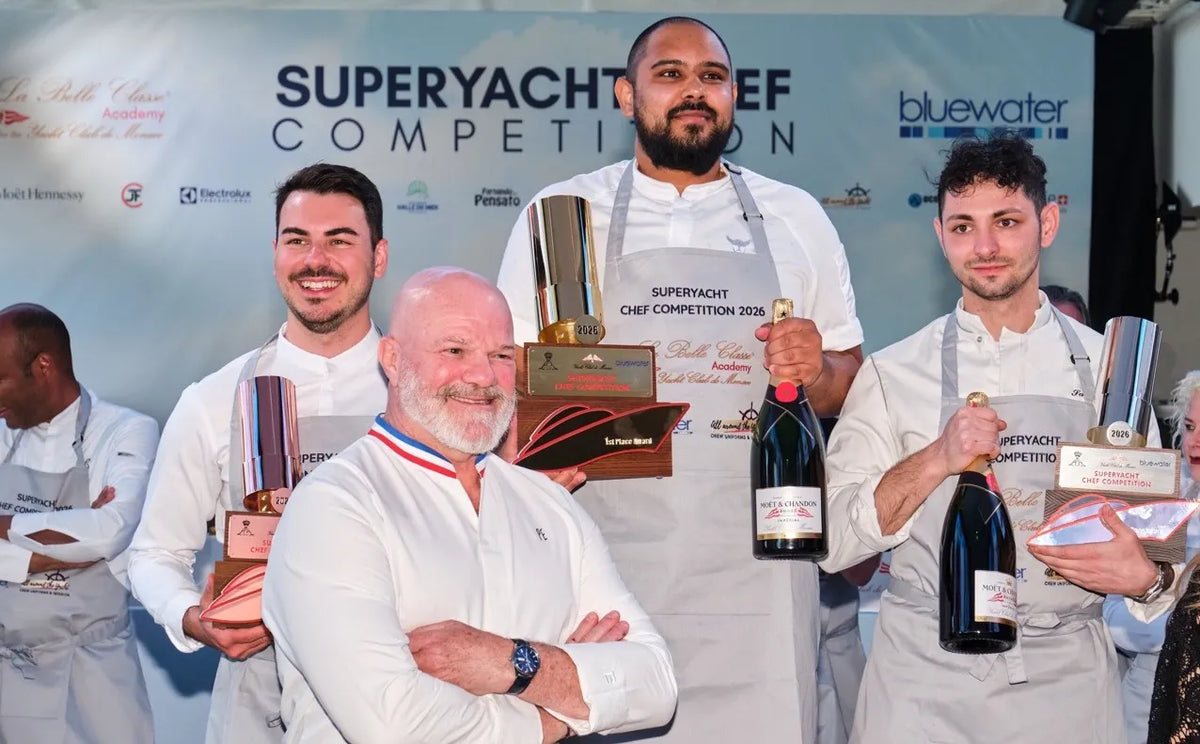 Philippe Etchebest avec Aaron Thomas et les lauréats de la Superyacht Chef Competition 2026