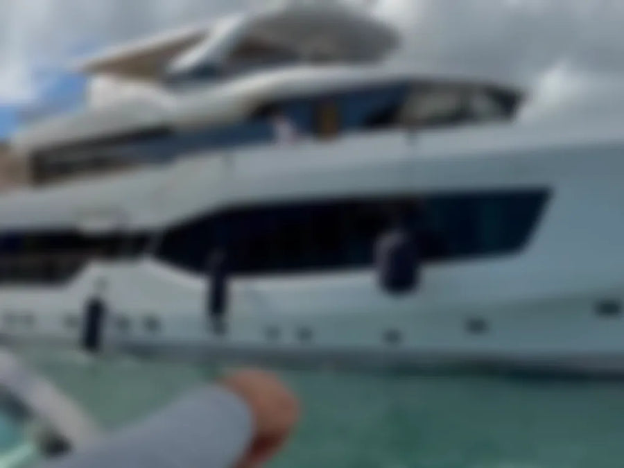 M/Y 60 m · Charter